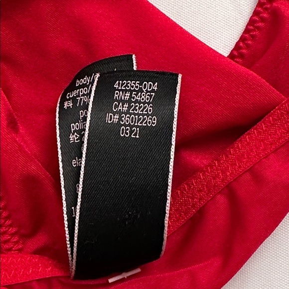 Victoria’s Secret Very Sexy red stretch satin v-string thong panty - Picture 8 of 11